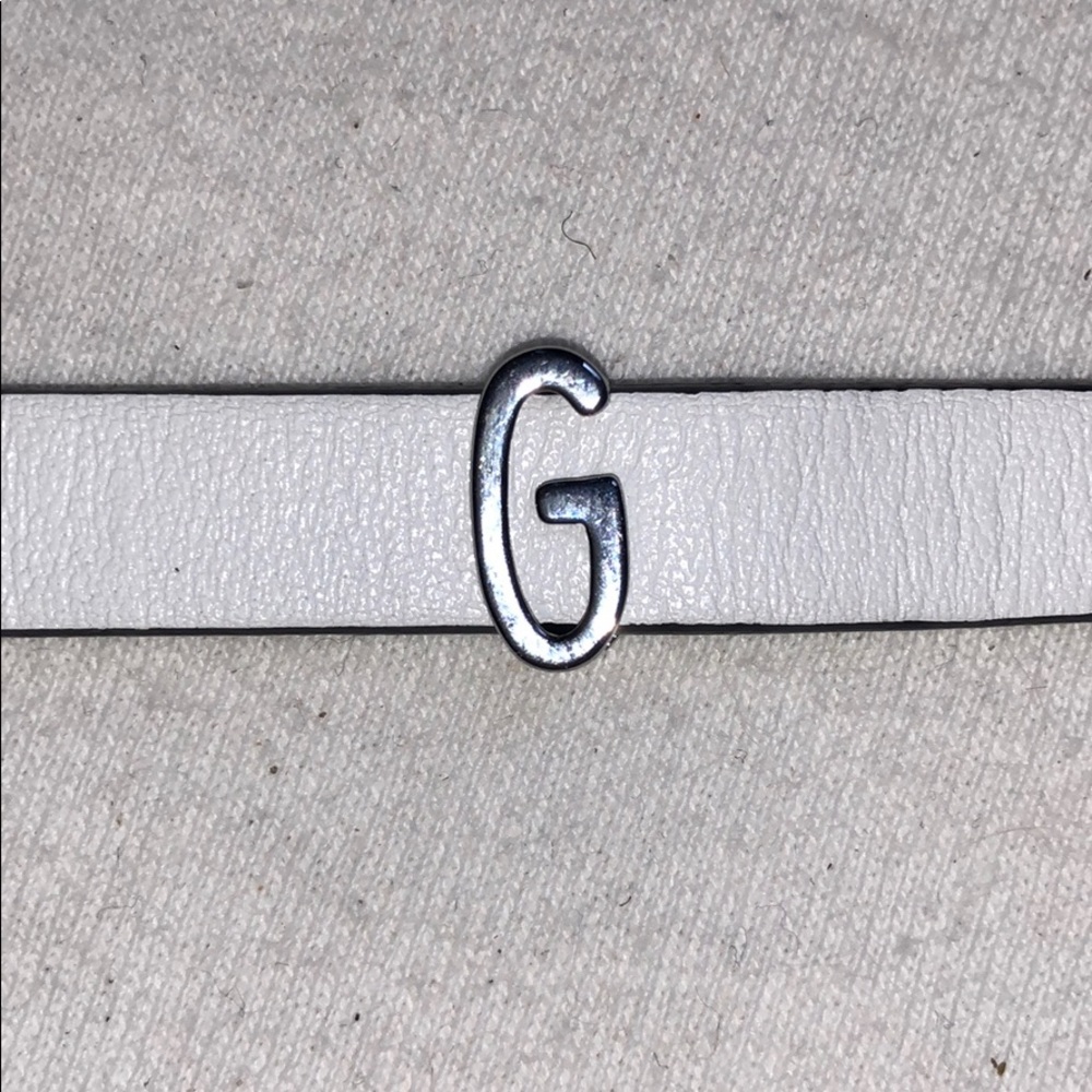 Keep collective “G” initial charm